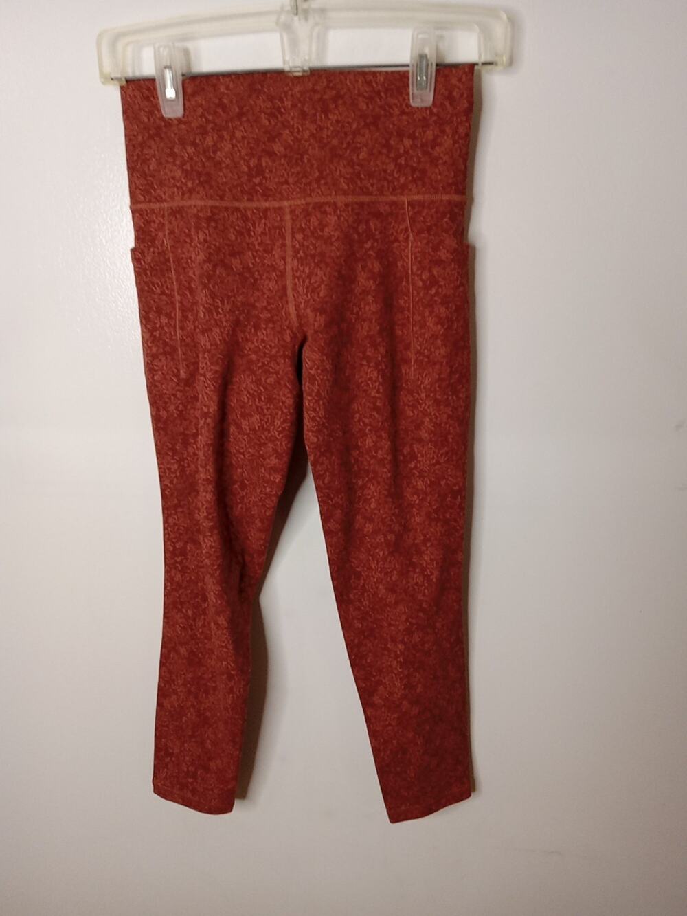 Athleta Women's Small Salutation Stash Textured Jacquard 7/8 Tight in Orange
